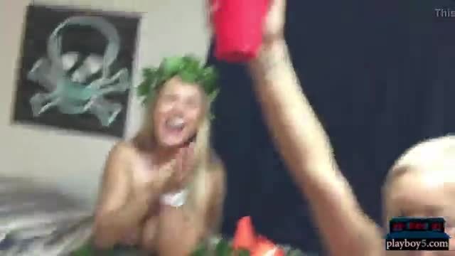 Small tits college teens sucking and fucking at a party